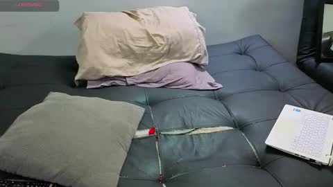 Snapshot of hotstud_999 chatting on October 30, 2025, 2:46 am Andres online show from October 30, 2025, 2:46 am