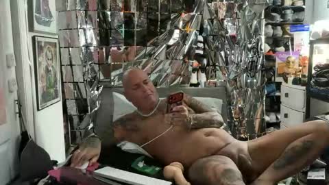 hotstuff775616 online show from May 9, 2026, 2:50 am