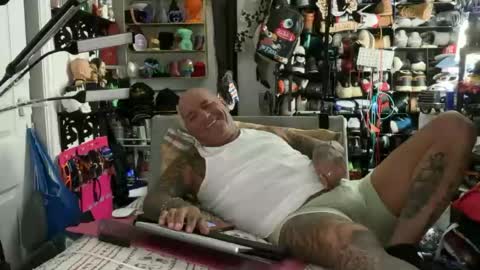 hotstuff775616 online show from June 22, 2026, 3:58 am
