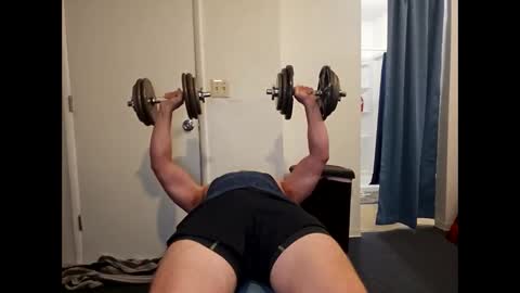 hotsummers95 online show from January 9, 2026, 4:59 am