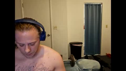 hotsummers95 online show from February 11, 2026, 4:28 am