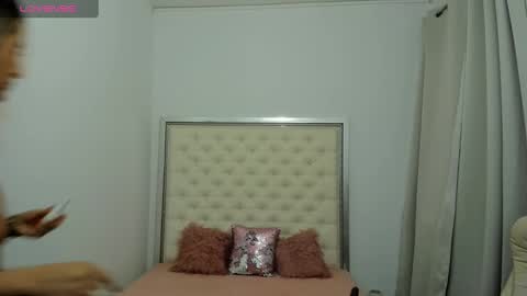 Snapshot of hott_eryka chatting on October 1, 2025, 3:01 am Eryka online show from October 1, 2025, 3:01 am