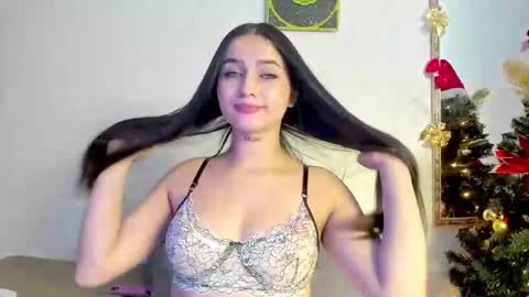 Snapshot of hott_hanna chatting on December 23, 2024, 8:11 am Hott Hanna online show from December 23, 2024, 8:11 am