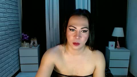 Snapshot of hott_summerr chatting on January 8, 2025, 5:48 am Alex Summer online show from January 8, 2025, 5:48 am