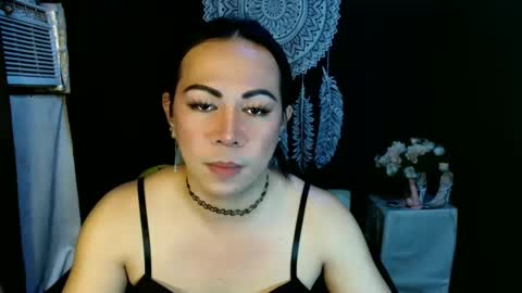 Snapshot of hott_summerr chatting on February 4, 2025, 12:22 pm Alex Summer online show from February 4, 2025, 12:22 pm