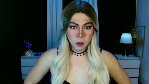 Snapshot of hott_summerr chatting on March 7, 2025, 3:49 pm Alex Summer online show from March 7, 2025, 3:49 pm