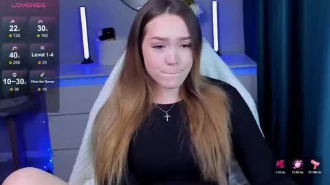 Snapshot of hottease_pvt chatting on October 19, 2025, 1:56 pm hello Im Eva online show from October 19, 2025, 1:56 pm