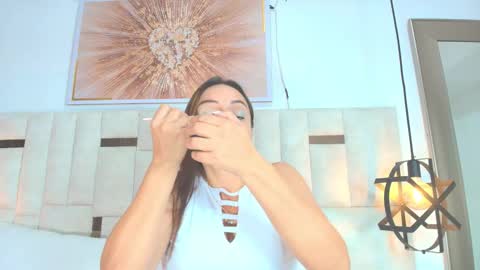 Natalie  online show from October 19, 2025, 12:44 am