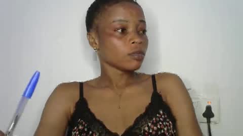 Snapshot of hottie_baddie14 chatting on April 15, 2026, 10:43 pm hottie baddie14 online show from April 15, 2026, 10:43 pm
