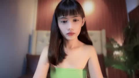 hottie_carlinexx online show from August 2, 2026, 5:06 am