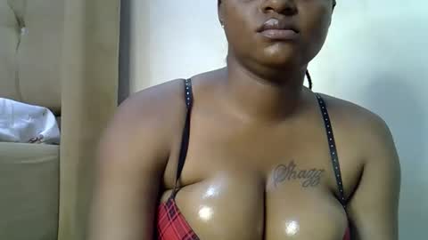 Snapshot of hottie_divaa chatting on May 17, 2026, 1:14 am hottie_divaa online show from May 17, 2026, 1:14 am