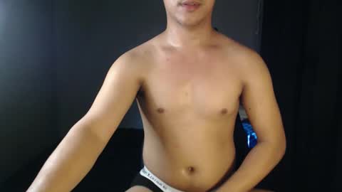 hottie_kyle69 online show from April 24, 2026, 6:05 am