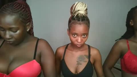 hottie_mistie online show from April 20, 2026, 7:15 pm