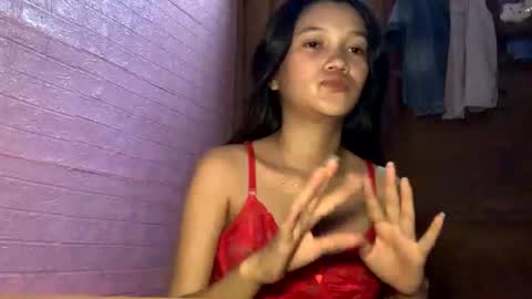 Snapshot of hottie_ptite chatting on June 20, 2026, 2:25 am hottie_ptite online show from June 20, 2026, 2:25 am