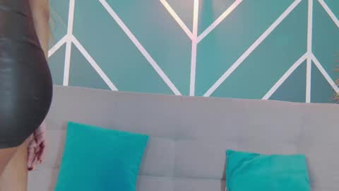 Veronica independent model online show from September 30, 2025, 12:43 pm