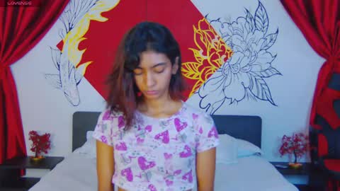 Veronica independent model online show from May 3, 2026, 5:30 pm