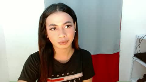 Snapshot of hottiescummerx chatting on October 3, 2025, 10:34 am N I C A online show from October 3, 2025, 10:34 am