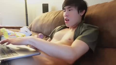 hottiewithabody101 online show from September 16, 2025, 10:27 am