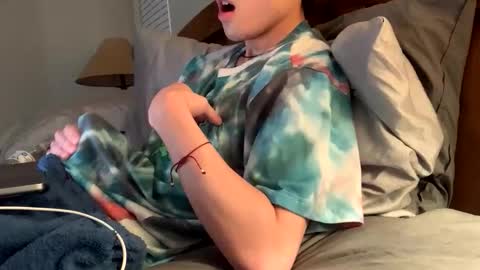 hottiewithabody101 online show from February 12, 2026, 4:02 pm