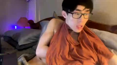 hottiewithabody101 online show from May 5, 2026, 1:30 pm