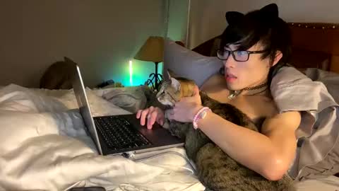 hottiewithabody101 online show from June 8, 2026, 12:58 am