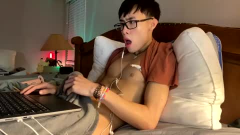 hottiewithabody101 online show from June 27, 2026, 3:06 pm