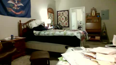 Hottop 1981 online show from October 23, 2025, 2:33 am