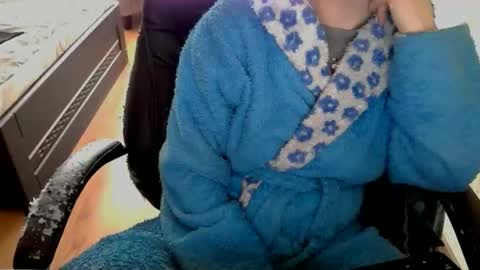Snapshot of hotty_mary chatting on April 7, 2026, 8:37 am Mary online show from April 7, 2026, 8:37 am