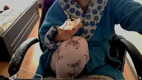 Snapshot of hotty_mary chatting on April 14, 2026, 12:33 pm Mary online show from April 14, 2026, 12:33 pm