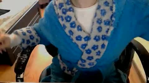 Snapshot of hotty_mary chatting on April 17, 2026, 8:50 am Mary online show from April 17, 2026, 8:50 am