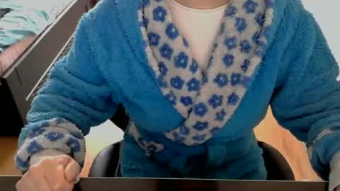 Snapshot of hotty_mary chatting on April 25, 2026, 9:12 am Mary online show from April 25, 2026, 9:12 am