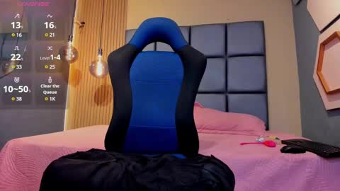  HOTTY online show from January 8, 2025, 9:44 pm