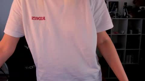 Snapshot of hottyblonds chatting on January 11, 2026, 11:26 am Nessie and Jessie online show from January 11, 2026, 11:26 am