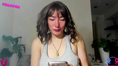 crishinahotty online show from February 6, 2025, 3:27 am