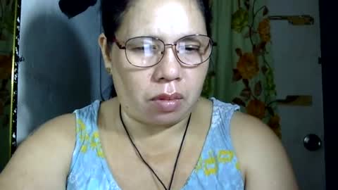 hottycrissy4u online show from July 23, 2026, 3:54 pm