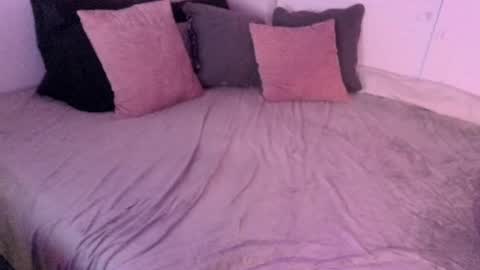 Snapshot of hotwife9 chatting on January 25, 2025, 2:26 am hotwife9 online show from January 25, 2025, 2:26 am