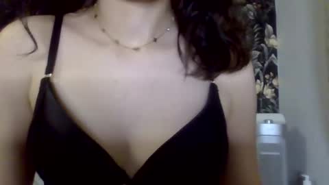 Hotwixx online show from March 5, 2025, 12:49 am