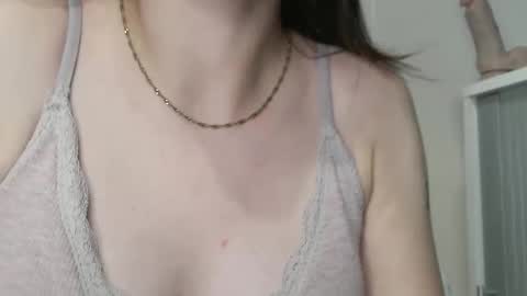 Hotwixx online show from April 16, 2026, 8:31 pm