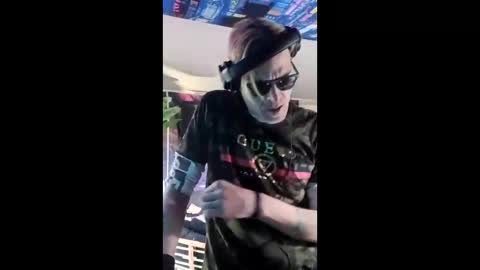 SeanPatrick online show from April 26, 2026, 10:40 pm