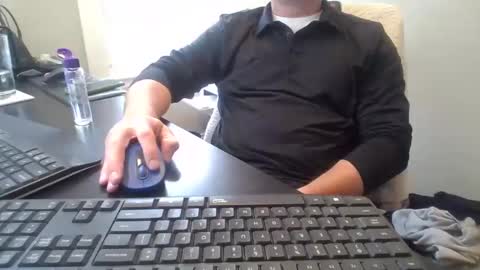 Snapshot of hoverday chatting on April 17, 2026, 5:05 pm hoverday online show from April 17, 2026, 5:05 pm