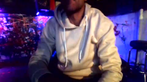 Snapshot of howbowdadareboy33 chatting on December 12, 2024, 9:40 am ask me online show from December 12, 2024, 9:40 am