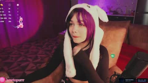 Snapshot of howtomeow chatting on April 20, 2026, 5:16 pm Mia online show from April 20, 2026, 5:16 pm