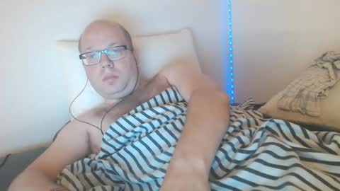 Snapshot of hoyboydkk chatting on October 14, 2025, 2:23 am Christian online show from October 14, 2025, 2:23 am