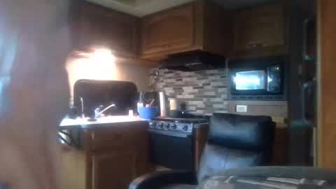 hoytme online show from September 22, 2025, 11:23 am