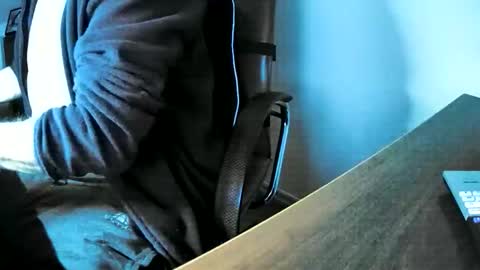 Peter online show from March 15, 2026, 7:09 pm