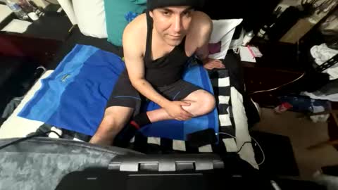 Snapshot of htfsb chatting on March 13, 2026, 8:32 am htfsb online show from March 13, 2026, 8:32 am