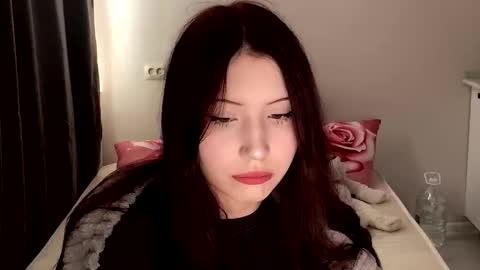httpslina online show from September 12, 2025, 5:18 am