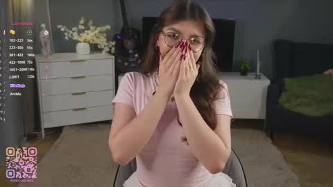 Snapshot of huba_booba chatting on October 18, 2025, 7:25 pm Diane online show from October 18, 2025, 7:25 pm