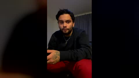 Snapshot of huffies_cam chatting on December 15, 2025, 3:11 am huffies_cam online show from December 15, 2025, 3:11 am