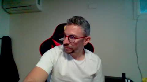 huge__cumshot online show from April 4, 2026, 3:31 pm